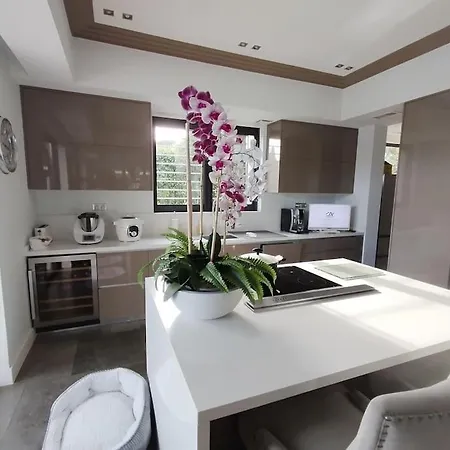Superbe 4 Vue Villa